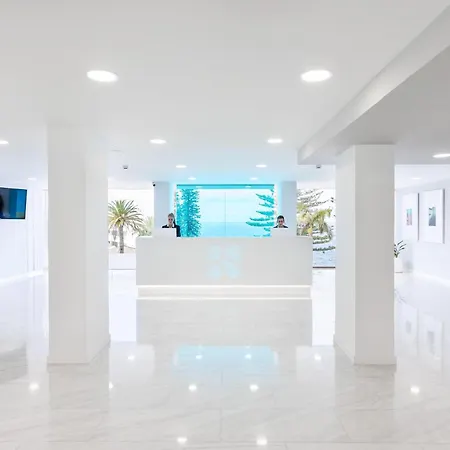 Ξενοδοχείο Bluesea Interpalace 4*