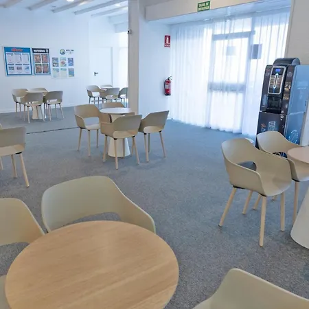 Bluesea Interpalace 4*